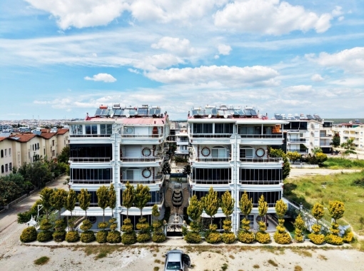 DENİZ MANZARALI HAVUZLU SİTEDE SIFIR AYARINDA FIRSAT